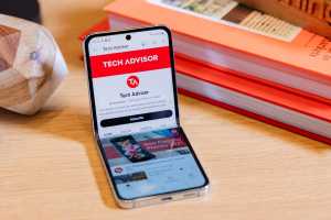 Whatever you do, don&rsquo;t buy a flip phone right now