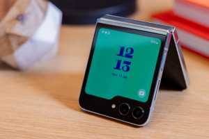 Galaxy Z Flip FE set to launch in 2025, but with an old chip