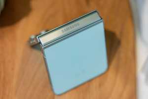 I can't wait for these leaked Samsung foldable and rollable phones