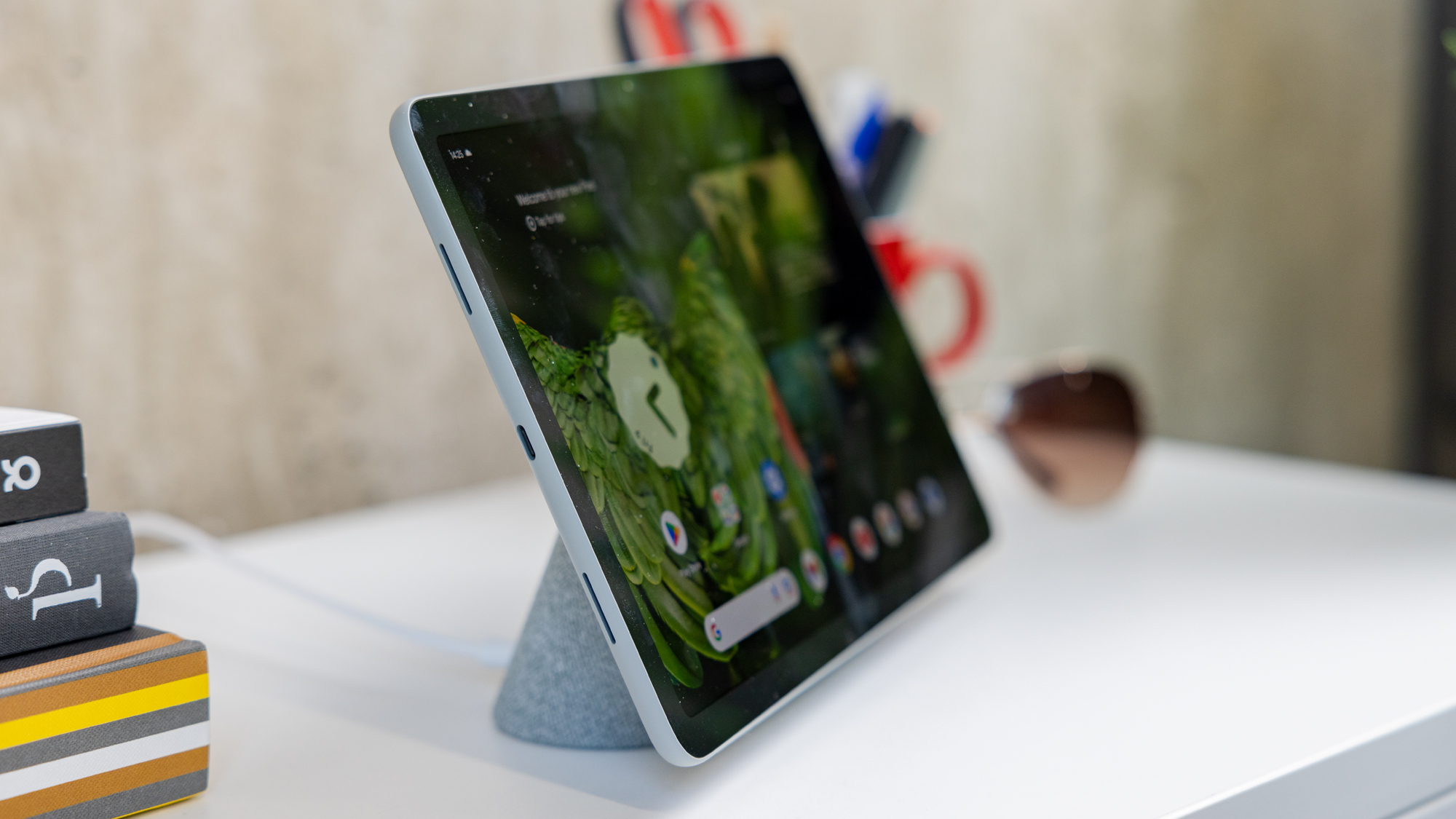 Get &pound;100 off Pixel Tablet with dock