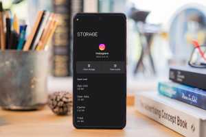How to clear cache on Android