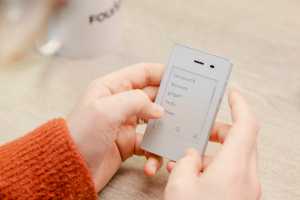 7 questions to ask yourself before getting a dumb phone