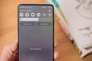  Why does my phone say no SIM?
